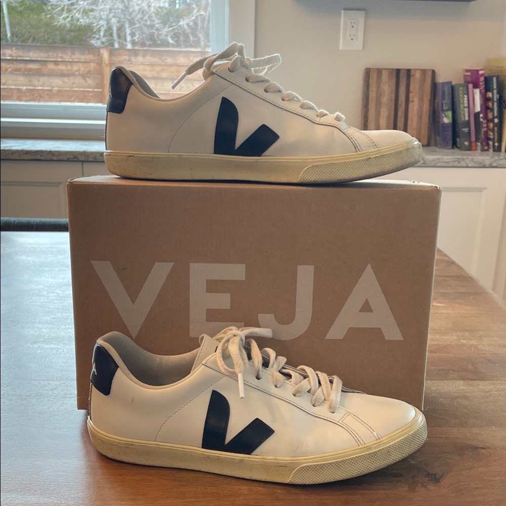 Veja Esplar leather sneakers